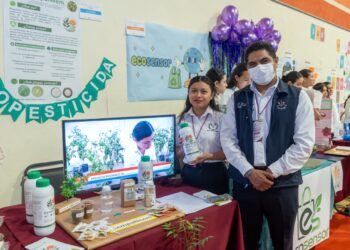 Desarrolla alumna de la UAT biopesticida que elimina plagas agrícolas