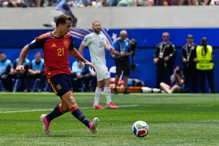 España golea 3-0 a Austria y sella su pase a los Octavos de final