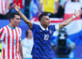 Francia vence 1-0 a Paraguay con penal de Mbappe y avanza a cuartos de final
