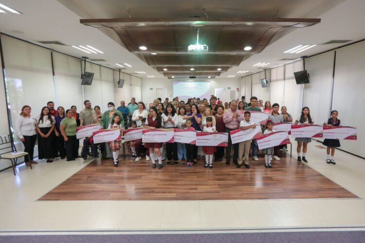 Entrega DIF Tamaulipas 3 mil 215 becas “Esperanza de Tamaulipas” y “Para la Inclusión Social en Tamaulipas”