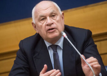 Gobierno de Italia impulsa indulto para un joyero condenado