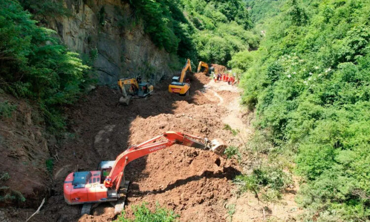 Deslizamiento de tierra en China deja 21 víctimas en la provincia de Gansu