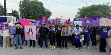 Marchan por justicia para Dafne en El Mante