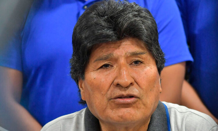 Bolivia emite orden de captura contra Evo Morales por terrorismo