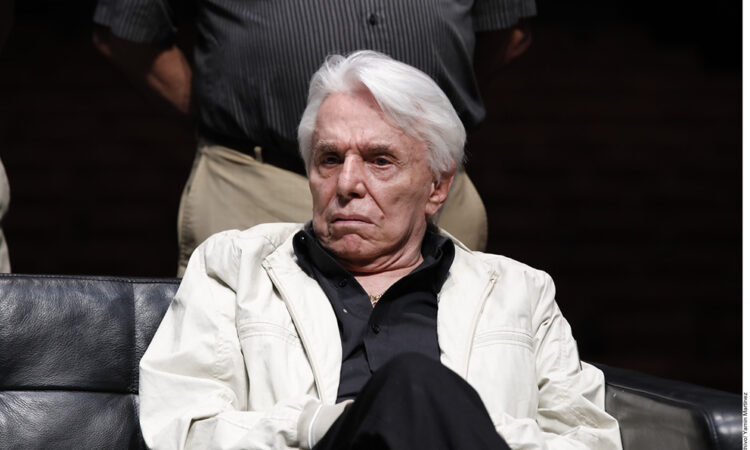 Enrique Guzmán rechaza nuevamente acusaciones de Frida Sofía