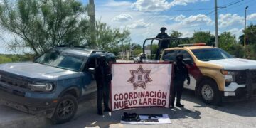 Aseguran vehículo con armamento en Nuevo Laredo