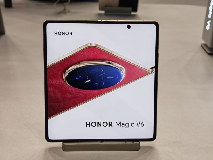 Honor revela detalles del plegable ancho con 7,6" y 7,000 mAh