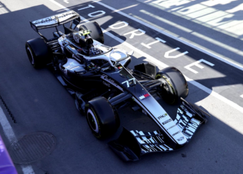 Hamilton lidera la clasificación sprint del GP de Gran Bretaña y Sergio Pérez saldrá decimonoveno