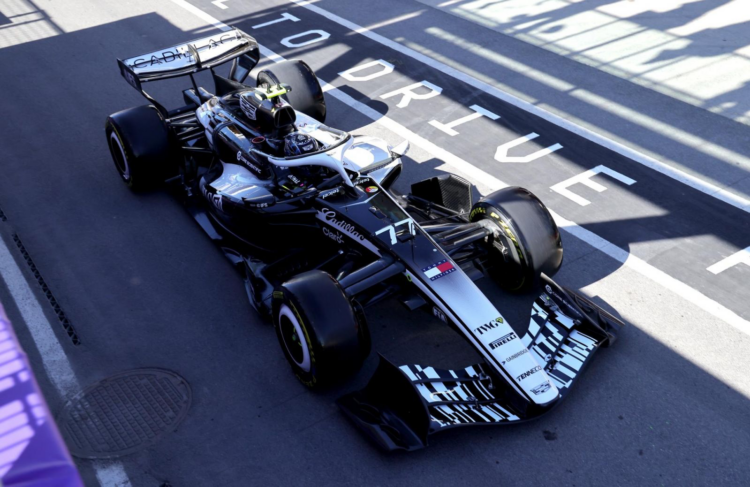 Hamilton lidera la clasificación sprint del GP de Gran Bretaña y Sergio Pérez saldrá decimonoveno