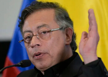 Petro critica que Colombia retome relaciones con Israel