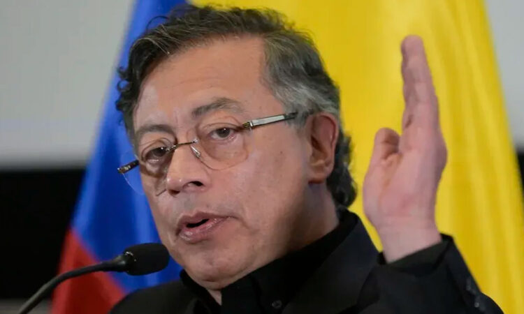 Petro critica que Colombia retome relaciones con Israel