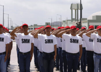 Llaman a jóvenes a tramitar media cartilla