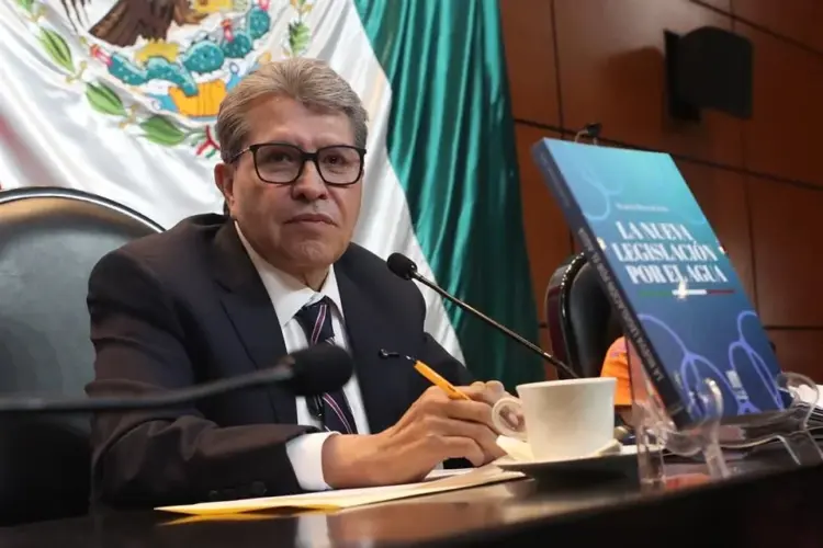 Monreal celebra regreso del agua al control popular