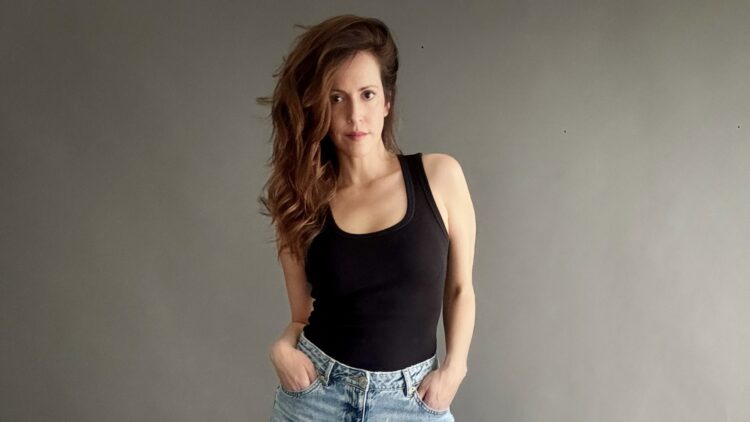 Nini Pabón protagoniza ‘Un paso hacia ti’ en ViX