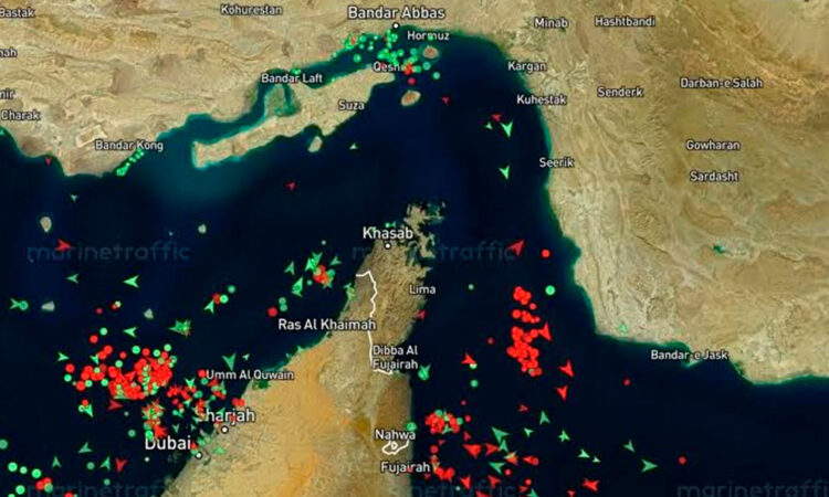 Puertos del Golfo diversifican corredores comerciales terrestres para evitar el estrecho de Ormuz