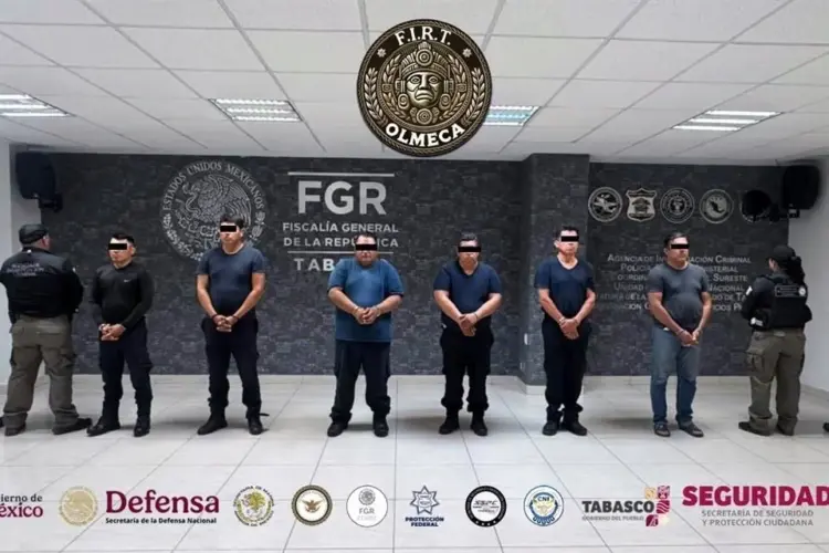 Detienen a policías por vínculo con “La Barredora”