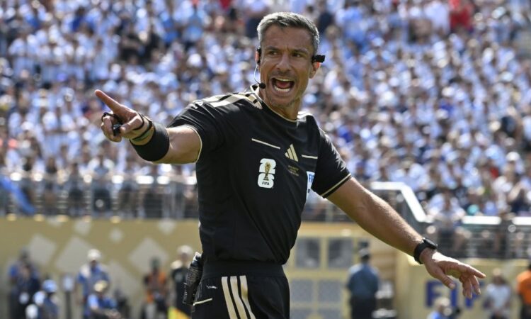 El árbitro de la final del Mundial 2026 se retira