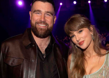 Taylor Swift muestra su anillo de boda en evento especial