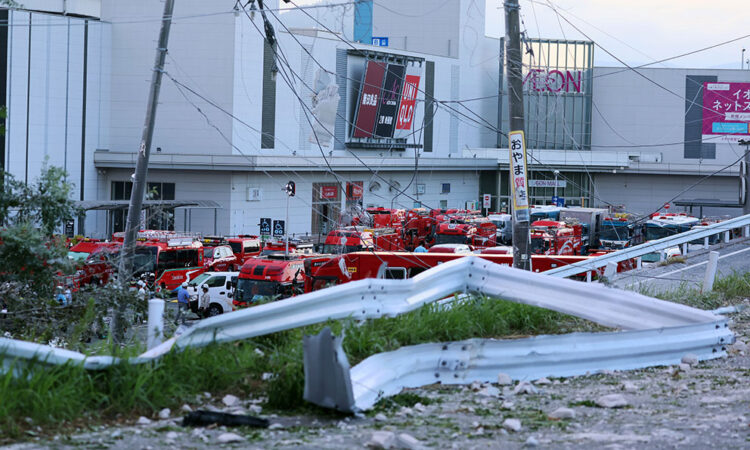 Japón reporta 3 muertos tras fuerte terremoto de 7.1