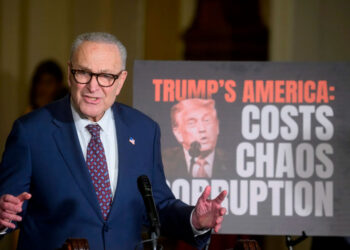 Senado impulsa oficina anticorrupción para vigilar a Trump