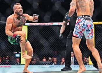 Conor McGregor pierde ante Dan Hooker en su regreso a la UFC