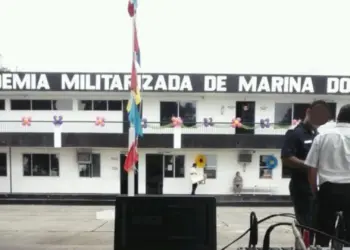 MC pide regular escuelas militarizadas en el país