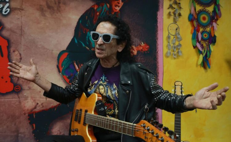 Álex Lora: "Los narcocorridos son rocanroles revolcados"