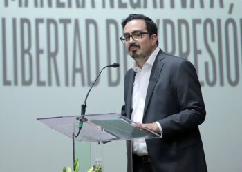Alertan riesgo de autocracia por nuevos lineamientos