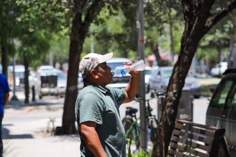 Pide Salud incrementar medidas preventivas por altas temperaturas