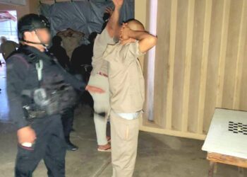 Catean penal de Nuevo Laredo, decomisan objetos prohibidos
