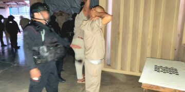 Catean penal de Nuevo Laredo, decomisan objetos prohibidos
