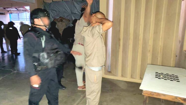 Catean penal de Nuevo Laredo, decomisan objetos prohibidos