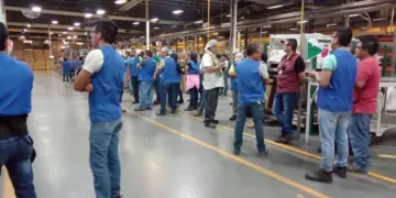 Cierra maquiladora, deja sin empleo a mil matamorenses