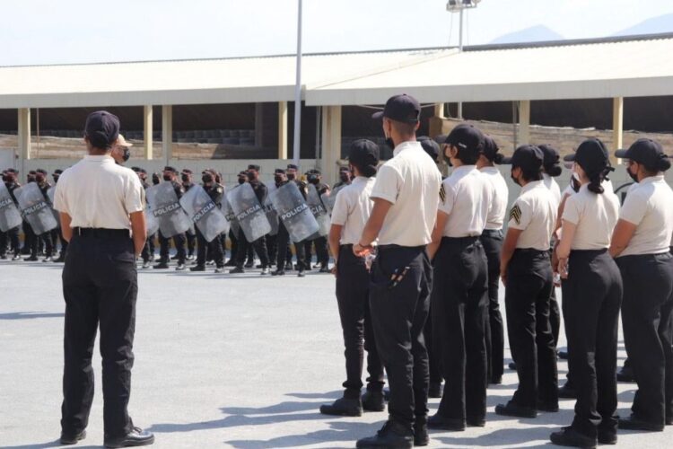 Promocionan colegio militarizado en Matamoros