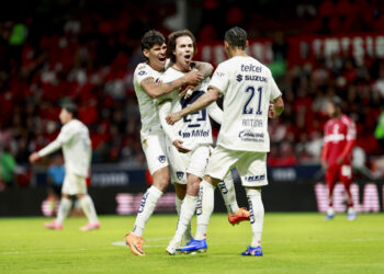 Pumas vence 2-1 al Toluca en el Nemesio Diez