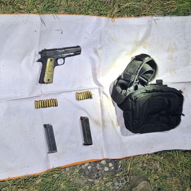 Aseguran pistola y cartuchos en Altamira