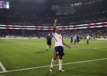 Noruega e Inglaterra avanzan a cuartos de final del Mundial 2026