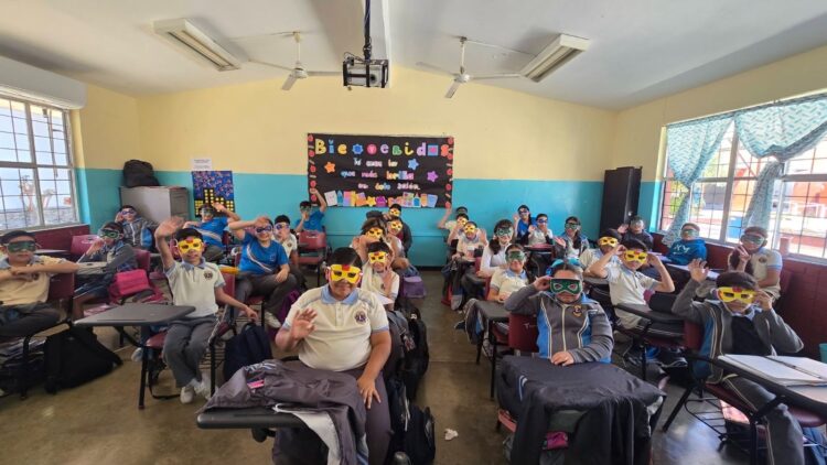 Capacitan en cultura para la paz