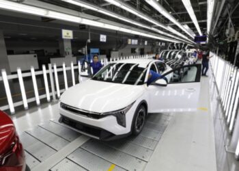 México registra el mayor nivel de ventas de autos ligeros en 10 años