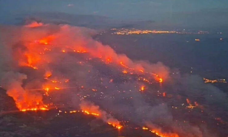 Incendio forestal obliga a evacuar a 120 personas en Francia