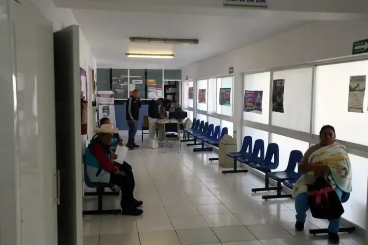México enfrenta rezago en gasto de salud pública