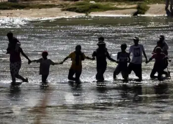 Desacelera migración indocumentada de mexicanos a EU