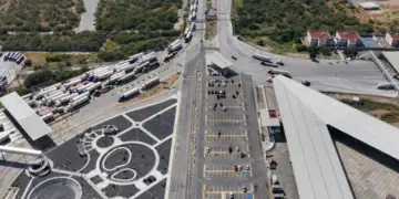 Analizan operar 24 horas el Puente III Nuevo Laredo