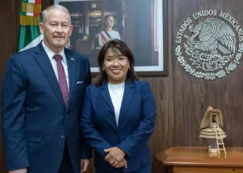 Revisa embajador de EEUU con Sader avance contra gusano