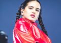 Rosalía detiene concierto en Las Vegas para apoyar a Venezuela