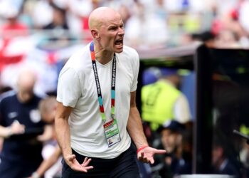 Noruega cuestiona su eliminación ante Inglaterra por presunto golpe del balón en la cámara aérea