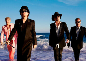 U2 presenta 'Streets of Dreams' con estribillo en español y video en CDMX