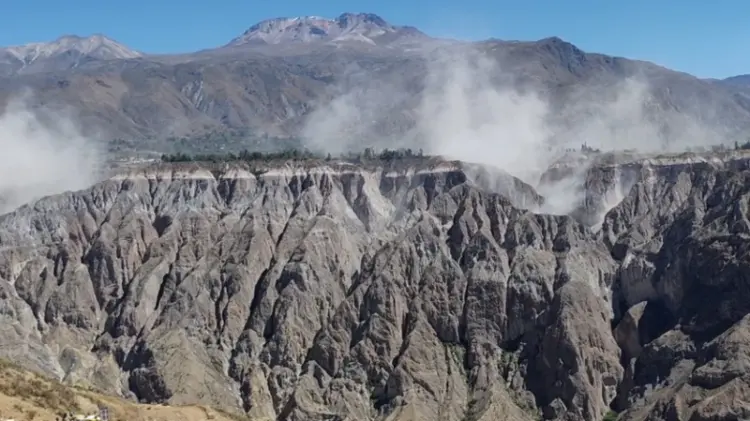 Terremoto de 7.2 sacude Ayacucho, Perú