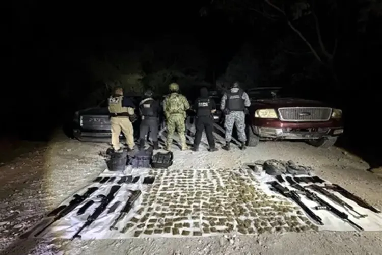 Aseguran arsenal en ejido La Libertad