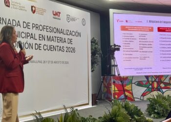 Capacitan a municipios en transparencia